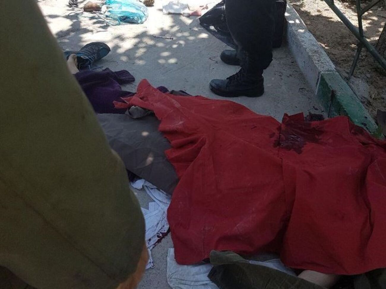 Одного з терористів убили