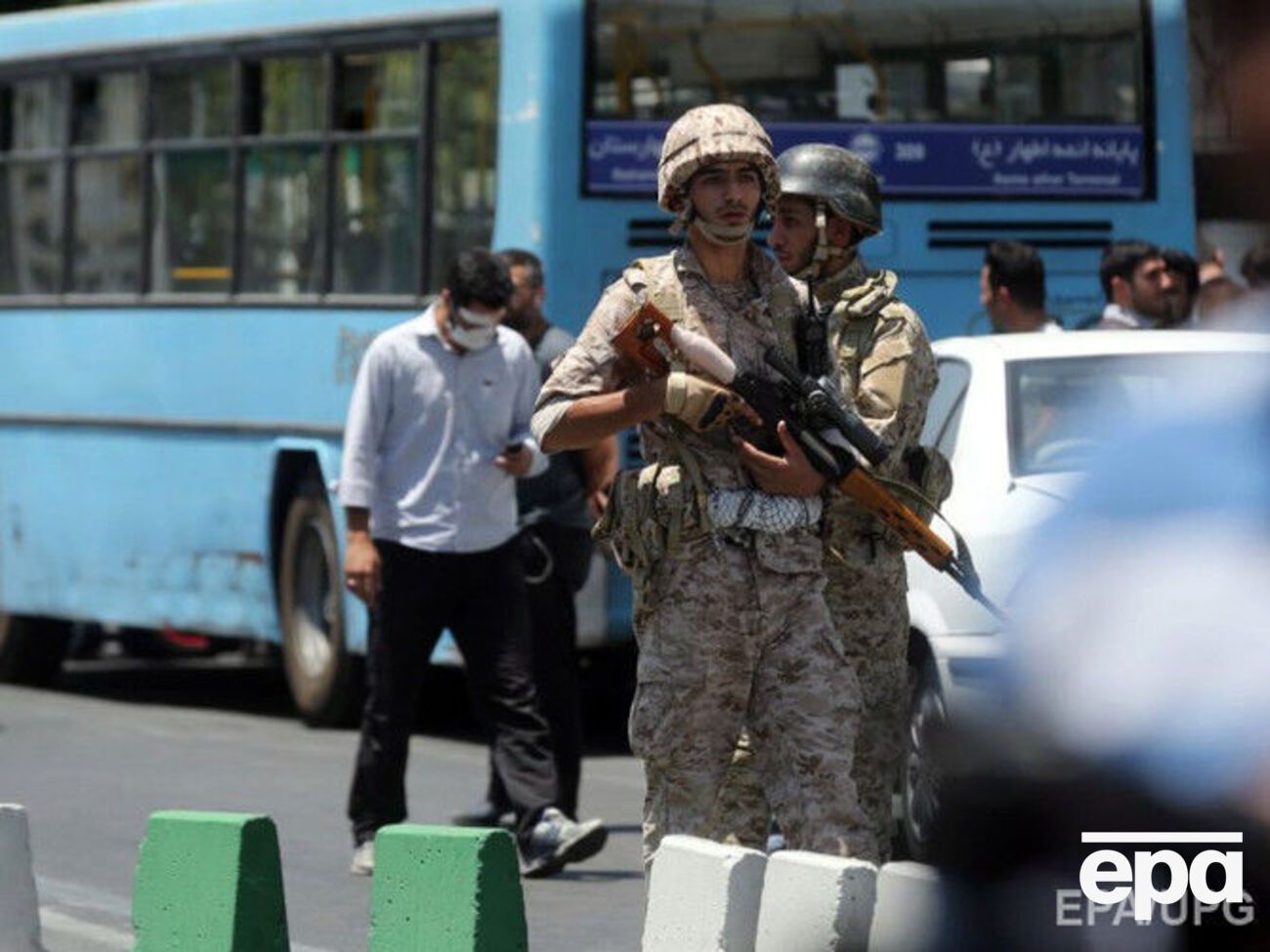 Медики повідомили про 12 загиблих унаслідок нападу терористів