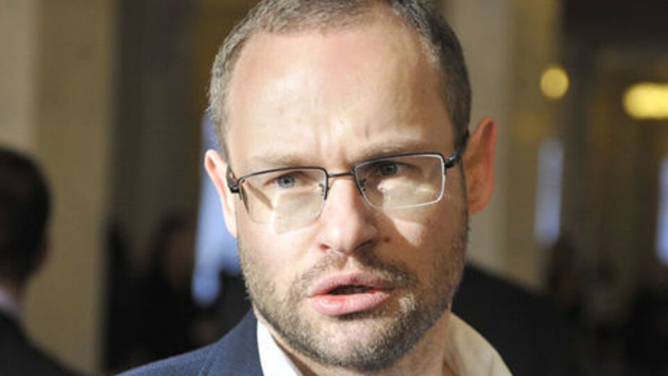 Пинзеник зачитав листа з підписом генпрокурора Луценка про відкликання подання на нардепа Бобова