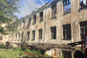 Наслідки одного з попередніх обстрілів Красногорівки