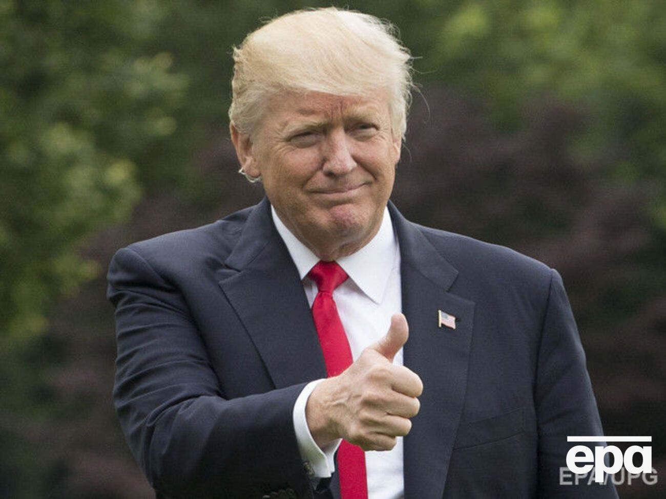 Трамп уволил Коми 9 мая