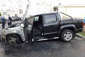 Лапін не назвав імен імовірних замовників підпалу його авто