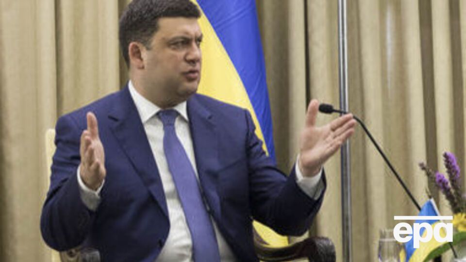 Гройсман: Я бачу багато спекуляцій на тему того, хто кому дав відставку