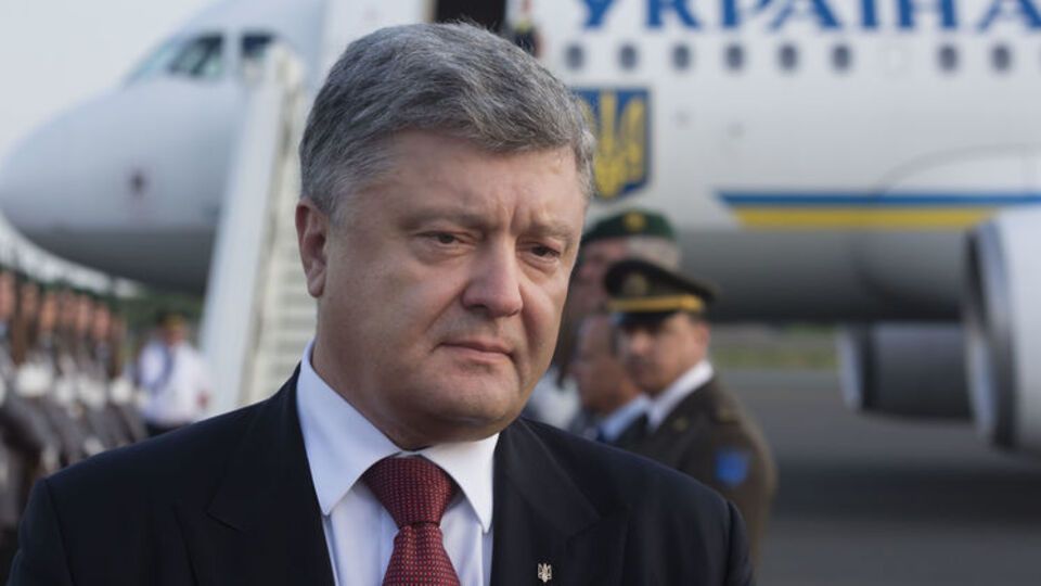 Відповідальним за те, що відбувається в Україні, 39% опитаних уважають президента