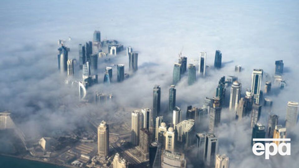 Катар обвиняют в поддержке деятельности йеменских повстанцев-хуситов, "спонсируемых Ираном" террористов, а также группировок "Аль-Каида" и "Исламское государство"