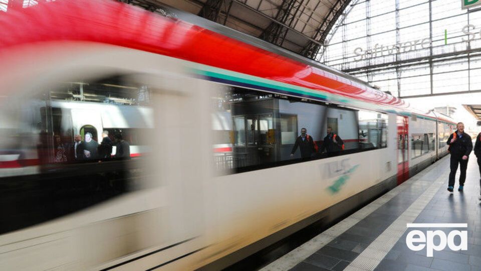 На станції в місті Валансі "терориста" було затримано і доставлено в поліцейський відділок для допиту