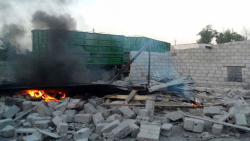 Поліція: Бойовики "ДНР" випустили по Сартані понад 50 снарядів. Контужено трьох військовослужбовців. Фоторепортаж