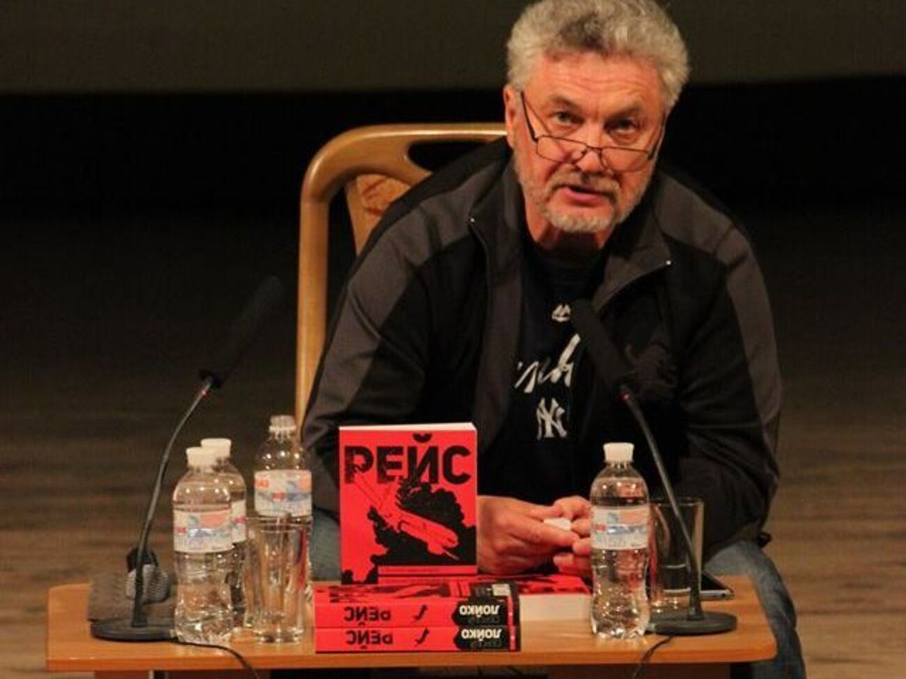 Лойко: На фига им надо, чтобы "Рейс" выходил в Китае, когда там написано, что "Буком" управляли русские, и виновен в этой катастрофе лично президент?