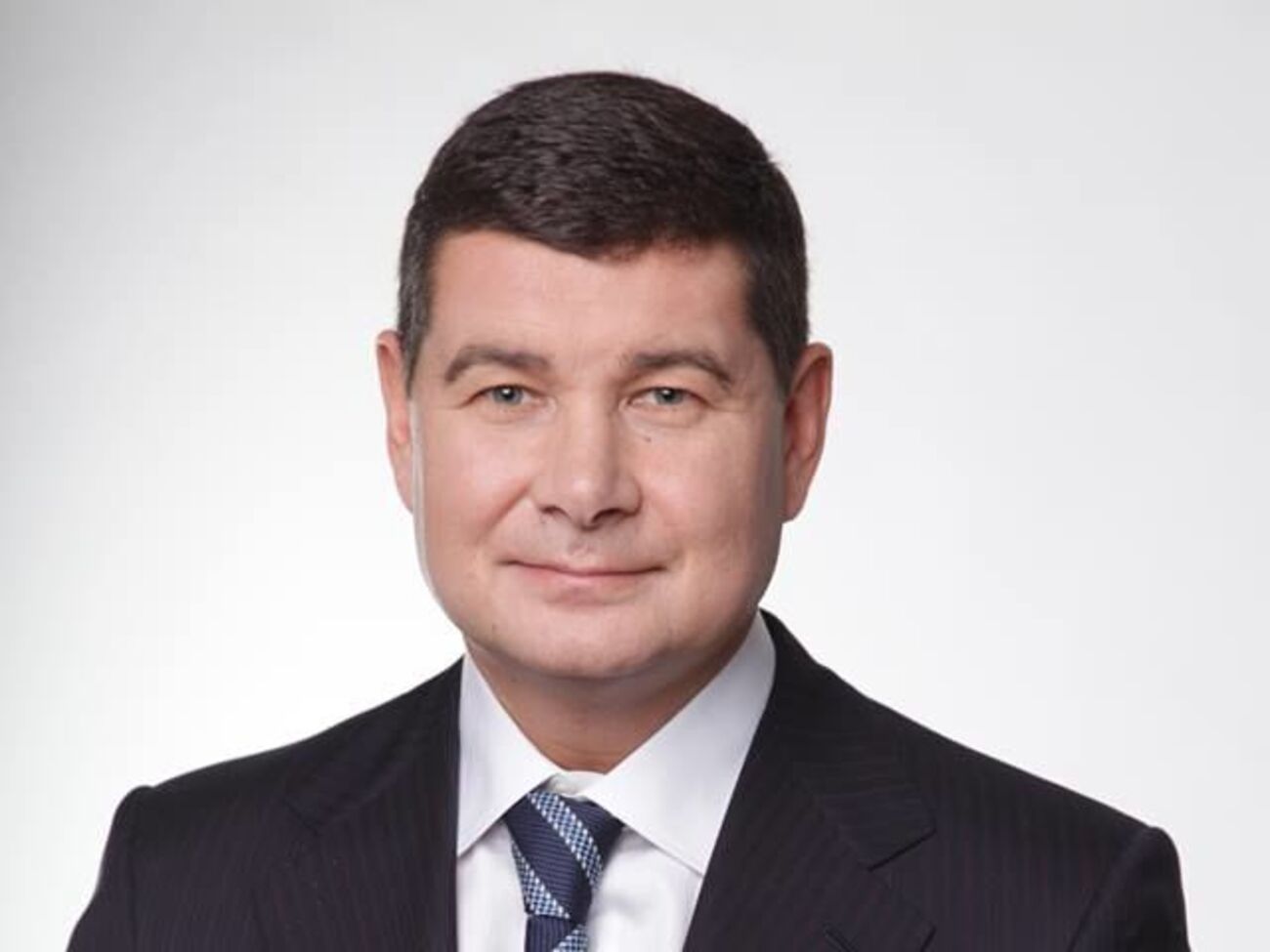 Онищенко не присутствовал в зале заседаний Верховной Рады в то время, как Парубий зачитал заявление о его исключении из "Воли народа"