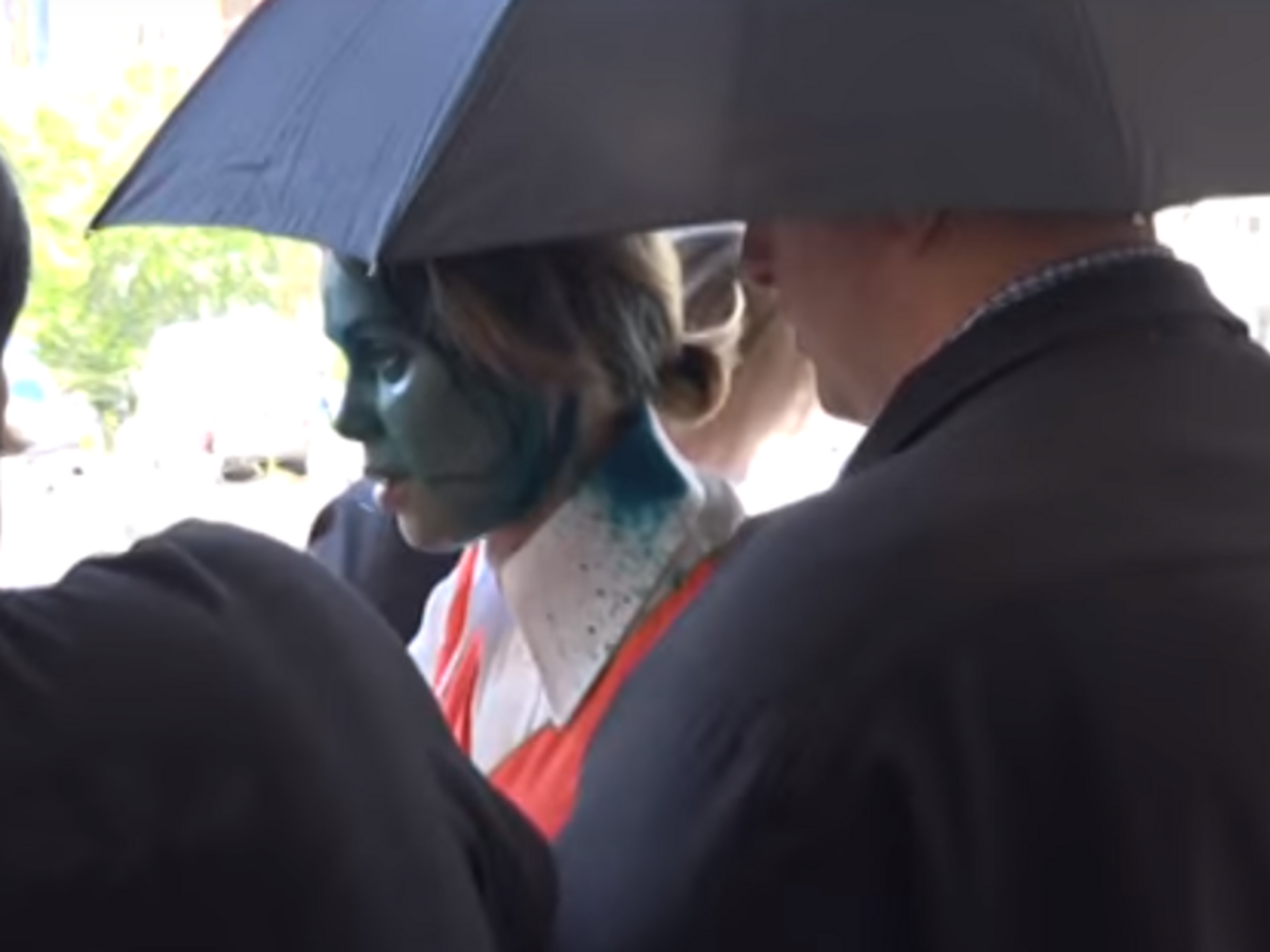 Королевская получила химический ожог сетчатки из-за зеленки, завила нардеп Суслова