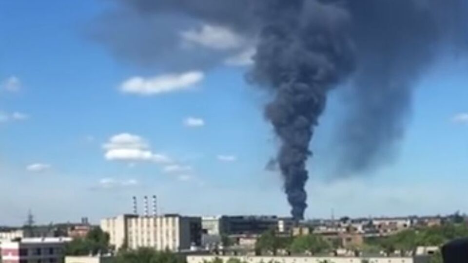 Вогонь охопив площу 2 тис. м²