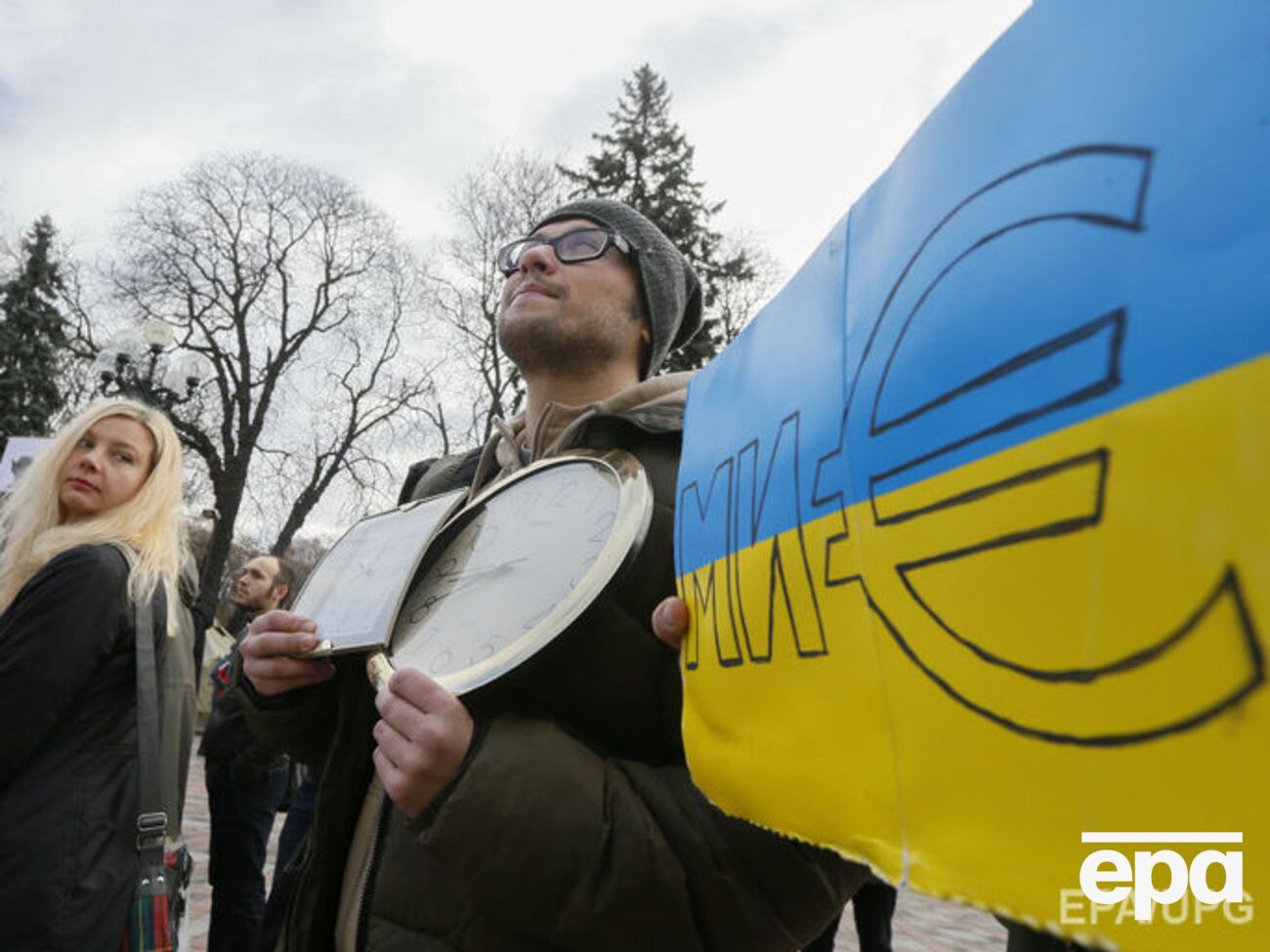 Із 11 червня українці зможуть в'їжджати у ЄС без візи за наявності біометричного паспорта