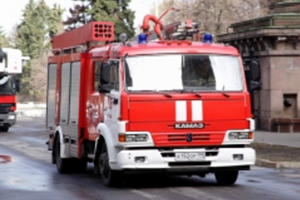 Пожежа спалахнула в цегляному будинку на площі 100 м²