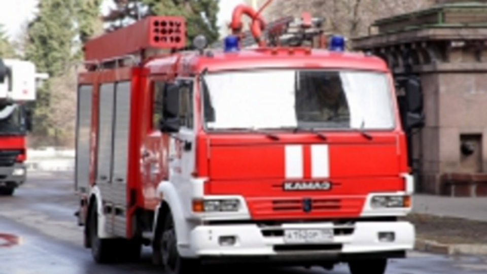 Пожежа спалахнула в цегляному будинку на площі 100 м²