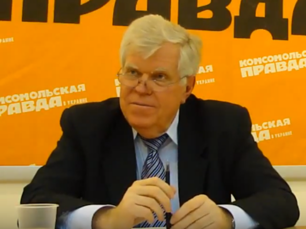 Пєрєдєрій: Ми говоримо про децентралізацію, а всі гроші на медицину, які були в районах і областях, забираємо в Київ