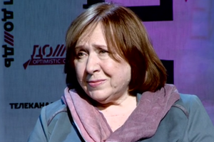 Алексиевич: Людям можно "вложить в голову" любую информацию