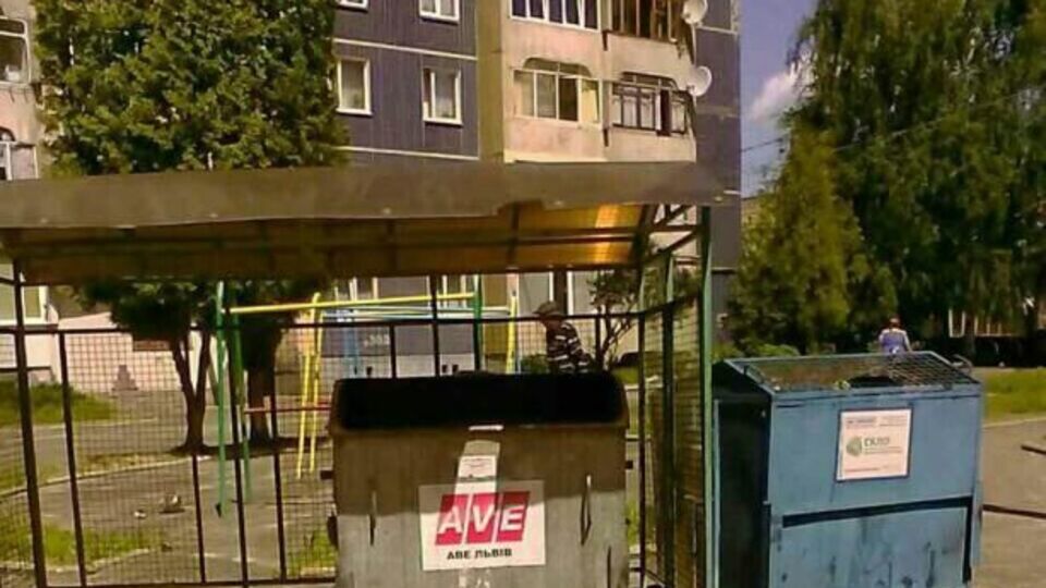 Из каждой площадки вывезли около 10 тонн мусора