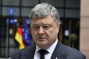 Порошенко: Сегодня время, чтобы мы научились у канцлера Коля решать сложные и проблемные вопросы