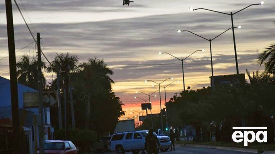 Мексиканские силовики ведут борьбу с бандами в Синалоа