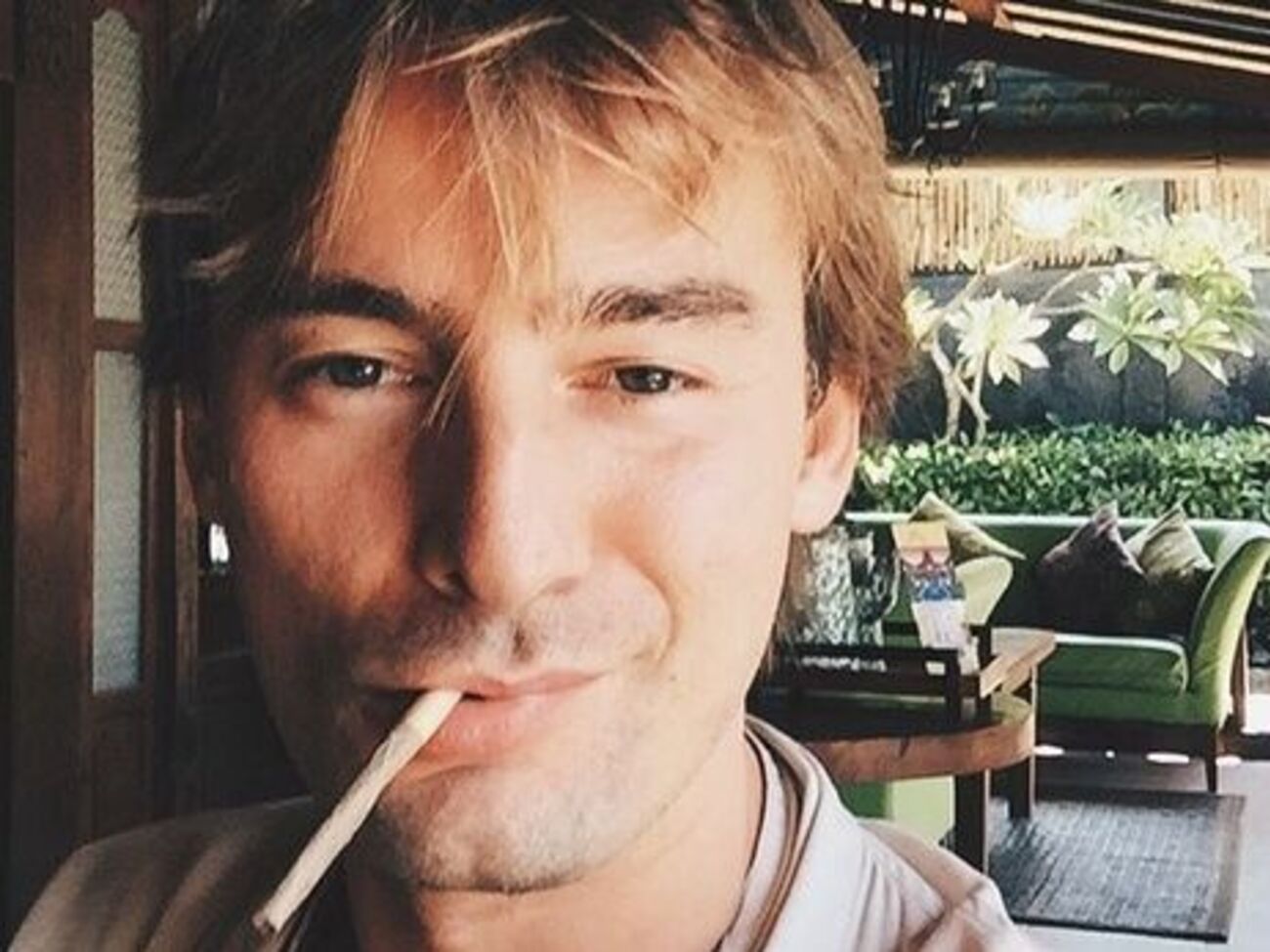 Бадоев:&nbsp;Бориска на площадке. Что снимает, не знаю, и когда успел этим заняться, тоже не ясно, но моему приятному удивлению нет границ!