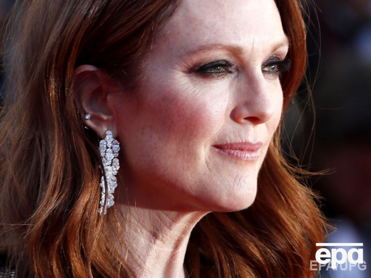 Джулианна Мур будет рекламировать белье