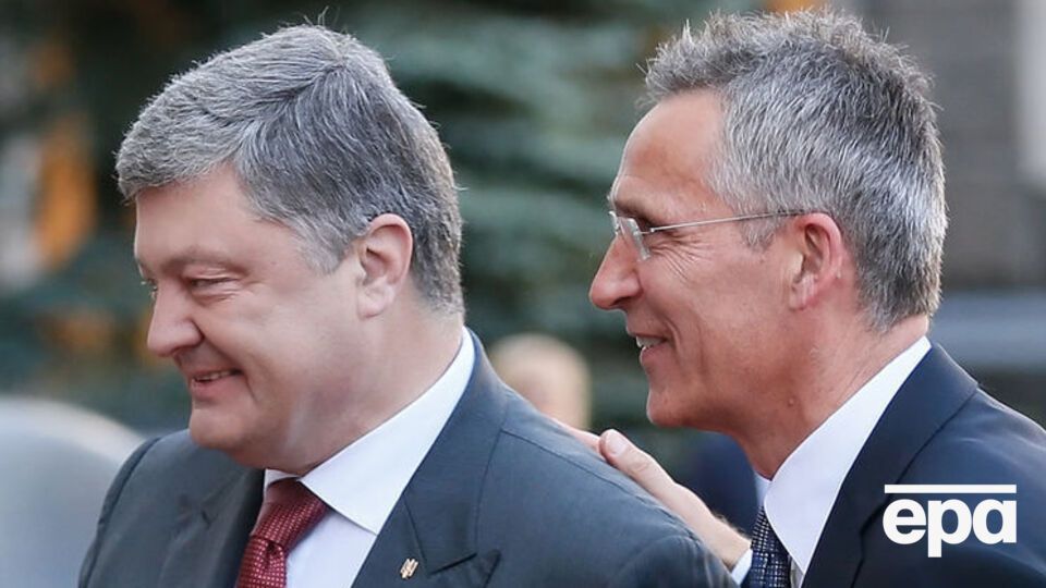 Столтенберг запевнив, що НАТО не визнає Крим російським