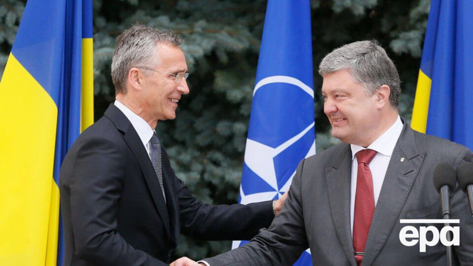 Столтенберг зазначив, що НАТО бере участь у розслідуванні нещодавньої великої кібератаки на Україну