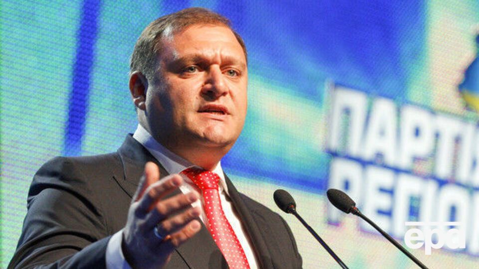 Добкін: Ми боялися, що каміння й палиці, які в нас кидали, влучать у двигун літака, і ми впадемо