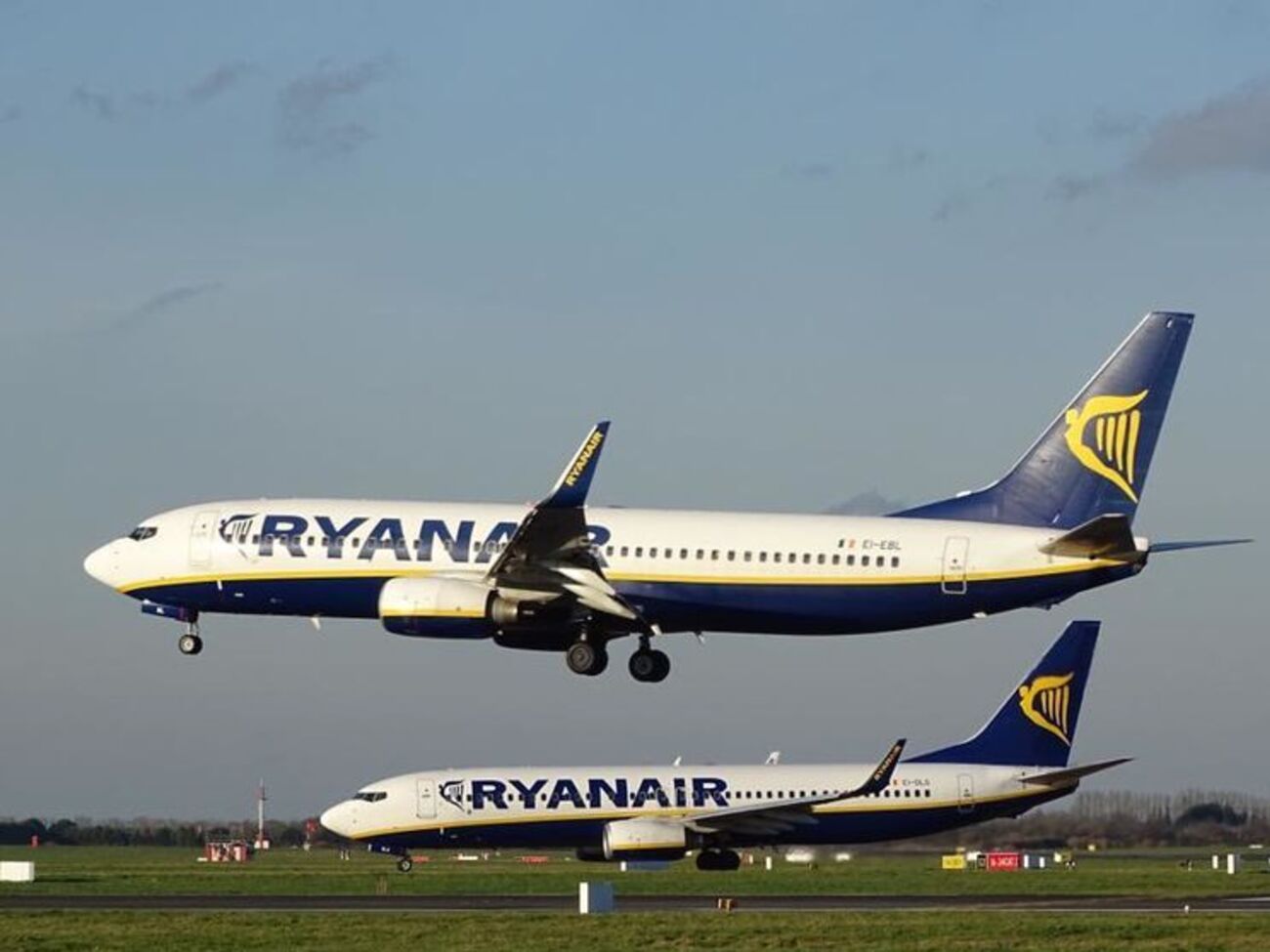 Ryanair заявив, що київський аеропорт захищає авіакомпанії з високими тарифами