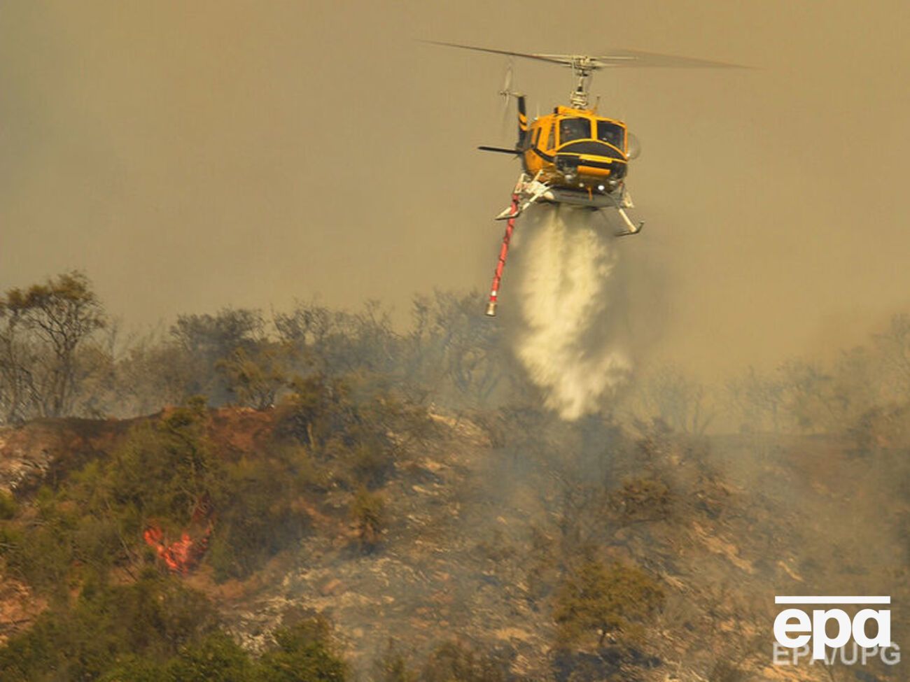 Зусилля пожежної служби зосереджені на захисті головної інфраструктури