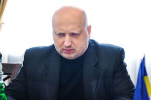 Турчинов: МИД поручено создать электронную систему предварительной регистрации граждан РФ, готовых пересечь границу с Украиной