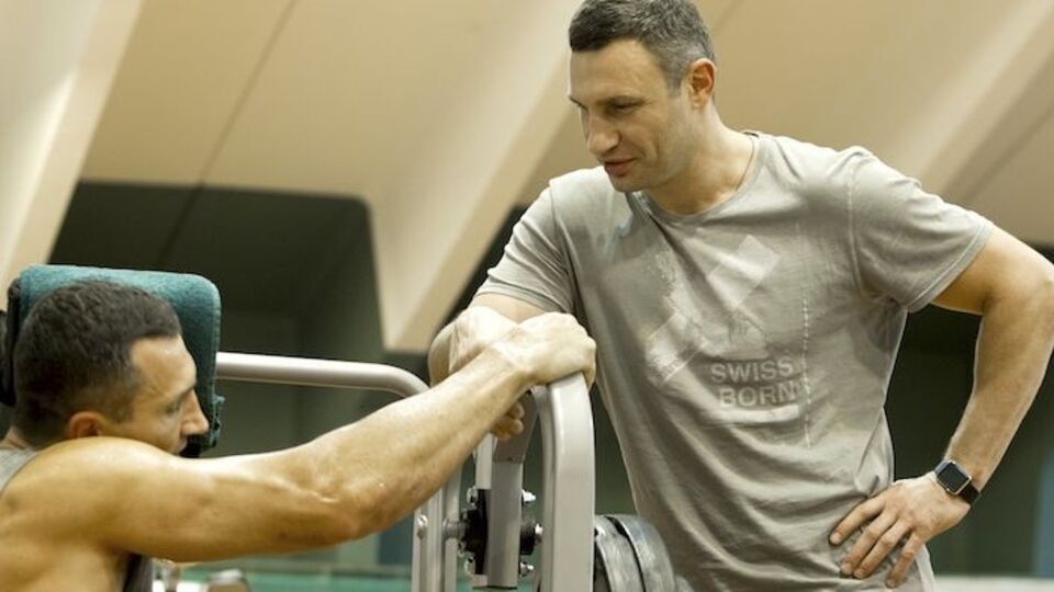 Тренування з Кличком виставили на аукціон