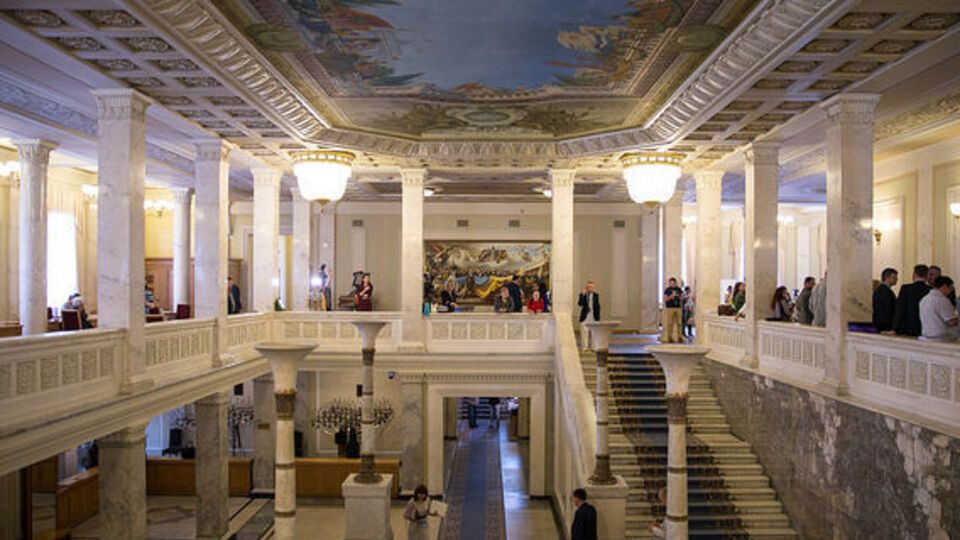 Рада розпочала вечірнє засідання