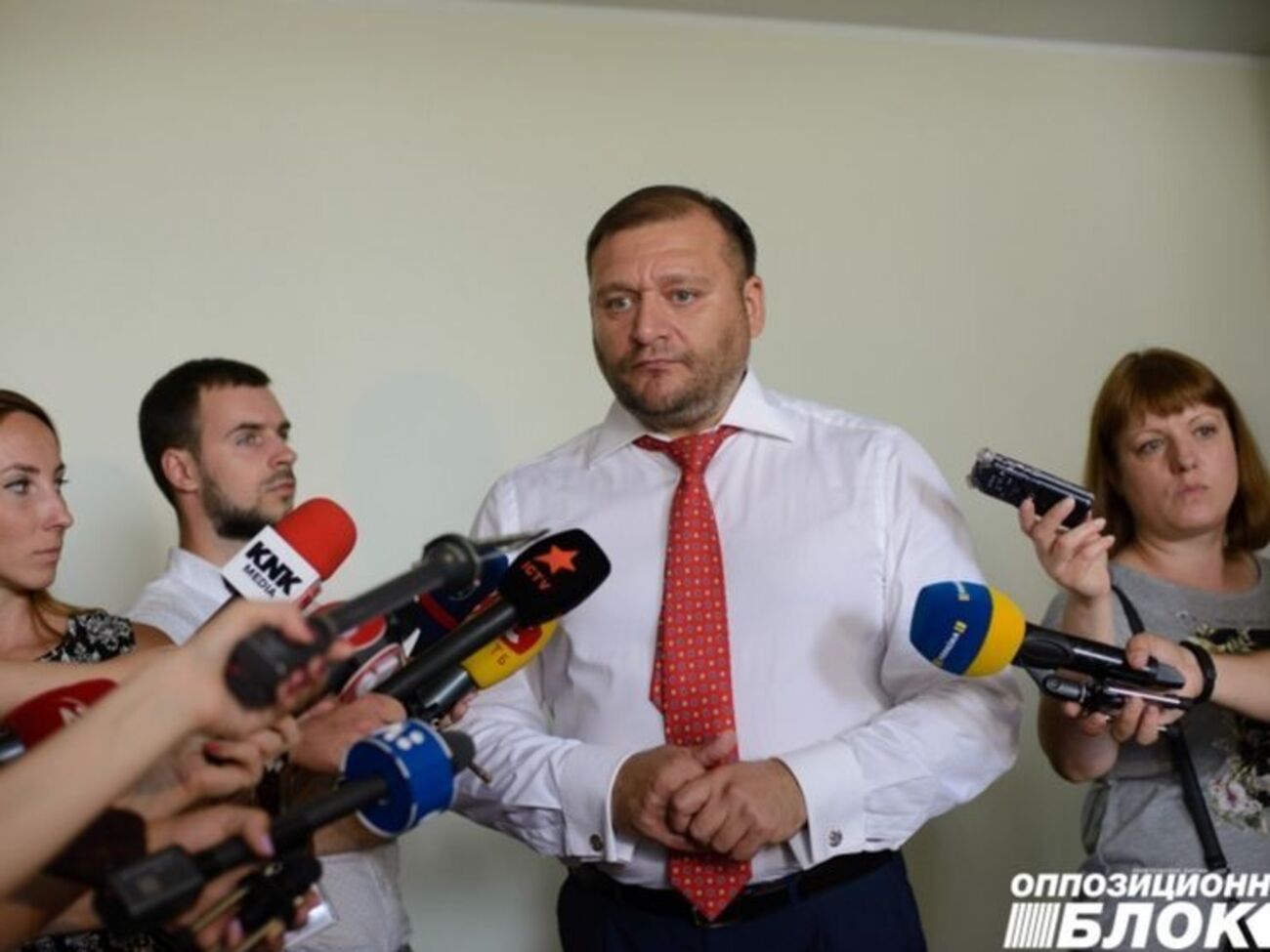 Добкин отметил, что продемонстрирует доказательства на экране, если ему позволят