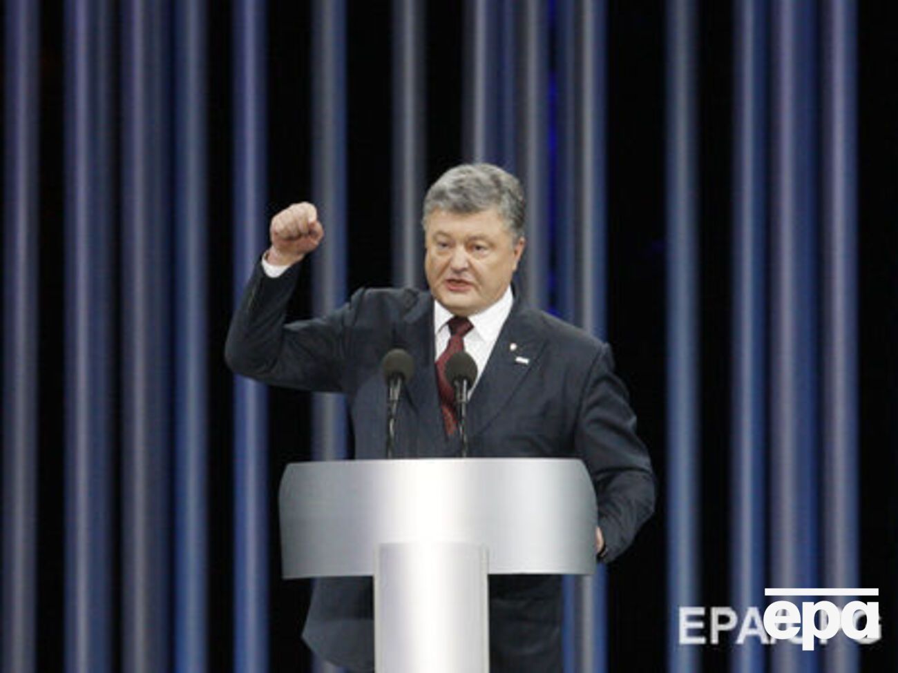 Порошенко: Треба зробити все, щоб ветерани відчували захист з боку держави
