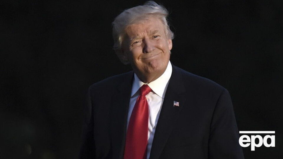 Трамп: США становятся все сильнее, потому что я большой военный человек