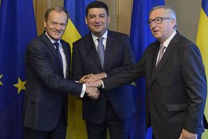 Гройсман на зустрічі з Туском і Юнкером заявив, що розраховує на підтримку ЄС у створенні пульсу угоди України з Євросоюзом