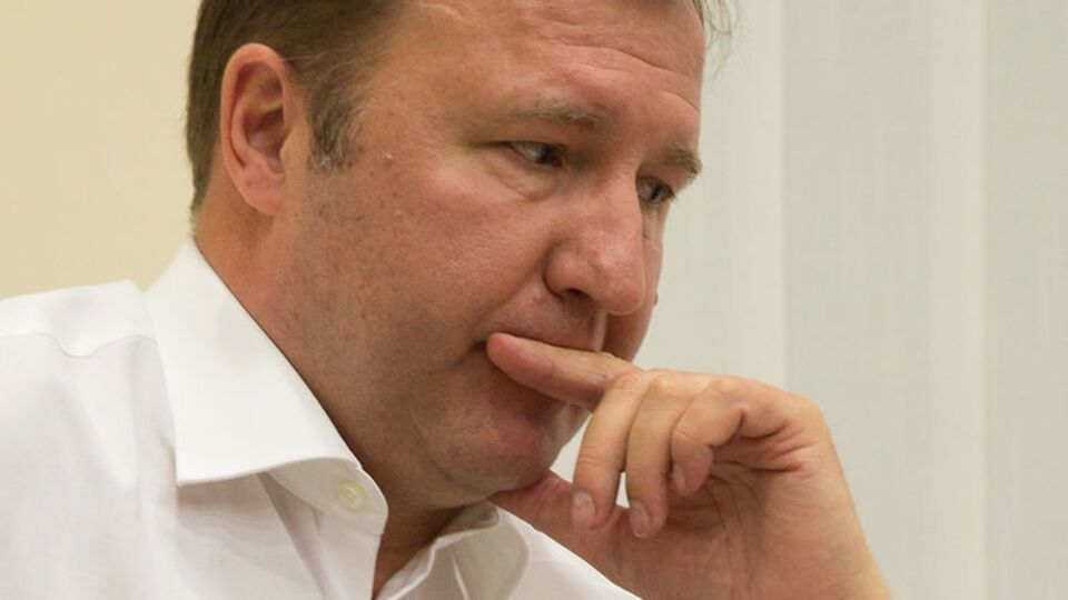 Анатолий Макаренко: Я был за границей, мне позвонили и сказали: "По прилету в Киев тебя арестуют". Мы поговорили с супругой. Это был непростой разговор. Она меня поддержала. Решил вернуться потому, что был уверен в своей правоте