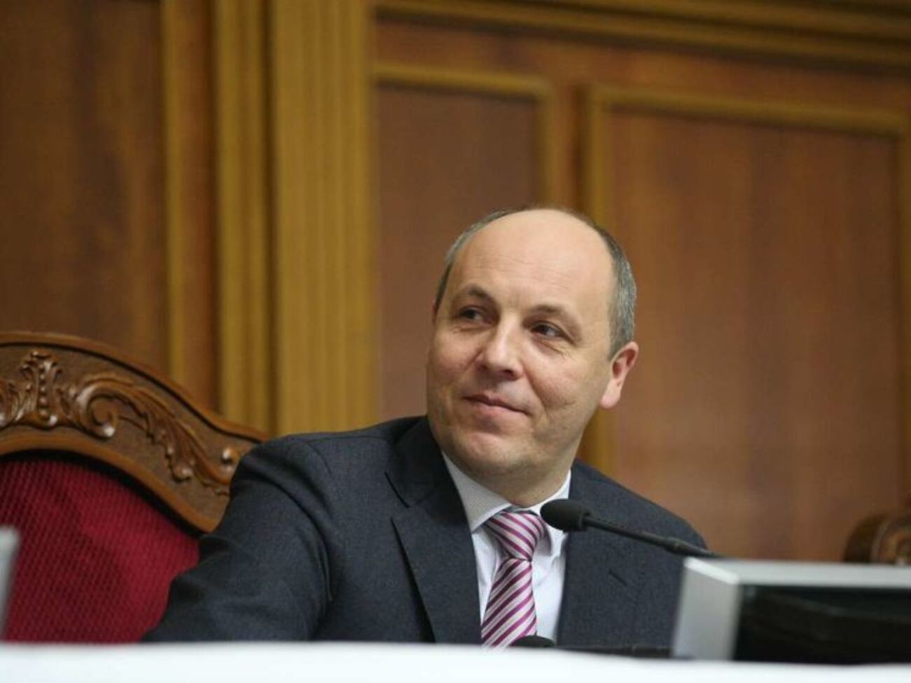 Парубий добился продления работы парламента на два часа
