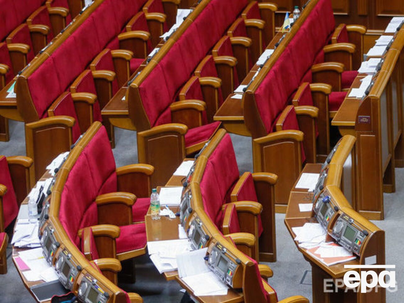 Вечірнє засідання парламенту закрито