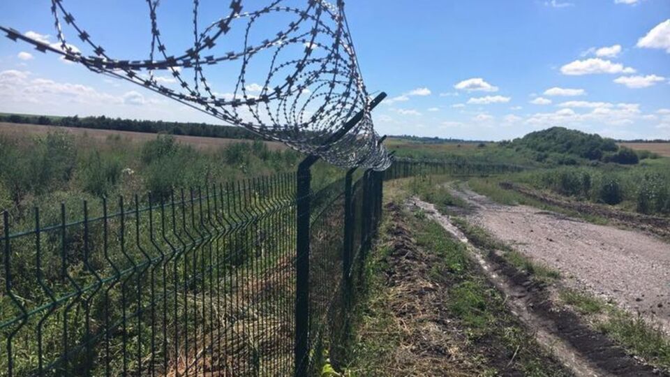 У прокуратурі заявили, що чиновники вкрали понад 100 млн грн, призначених для зміцнення кордону України