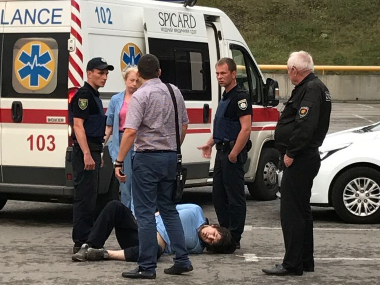 Мужчина получил ранение в ногу