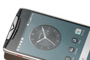 Під брендом Vertu виробляли телефони з червоного золота й титану