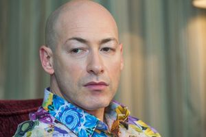 Гордон: Ты молодая, красивая, наслаждайся европейской жизнью – нет, тебя тянет туда!