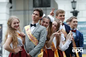 Выпускники из Крыма смогут поступать в украинские вузы до 26 июля