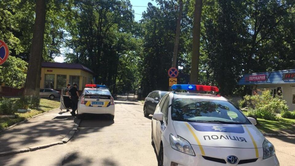 Задержанных увезли в территориальное отделение НАБУ во Львове