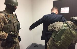 Обыски проводятся в торговом центре "Гулливер"