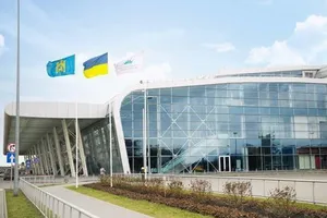 Львівський аеропорт зняв низку своїх вимог