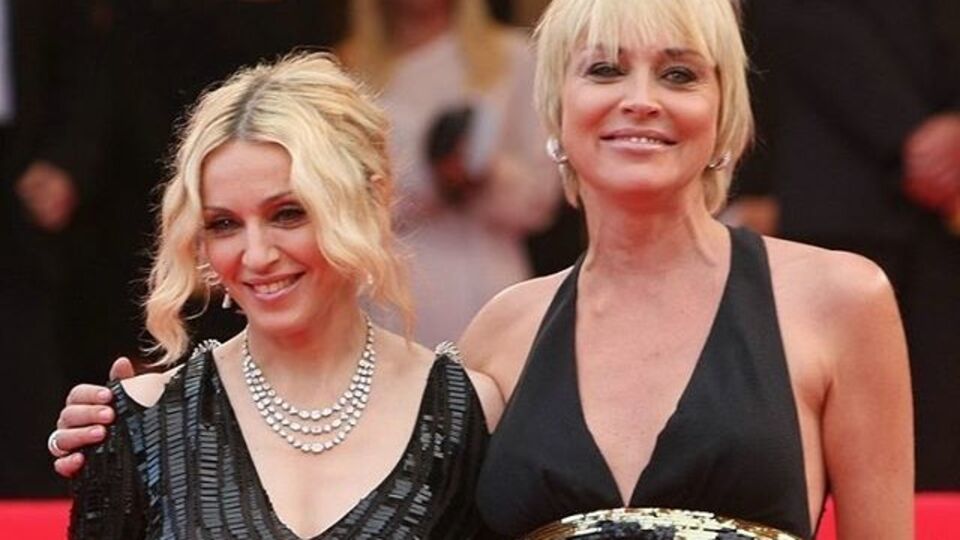 Стоун: Знай, что я твой друг. Честно, в какие-то моменты я хотела стать рок-звездой, но почувствовала свою посредственность, о которой ты и написала