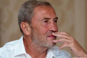 Черновецького обвинуватили в незаконному будівництво вертолітного майданчика в Києві